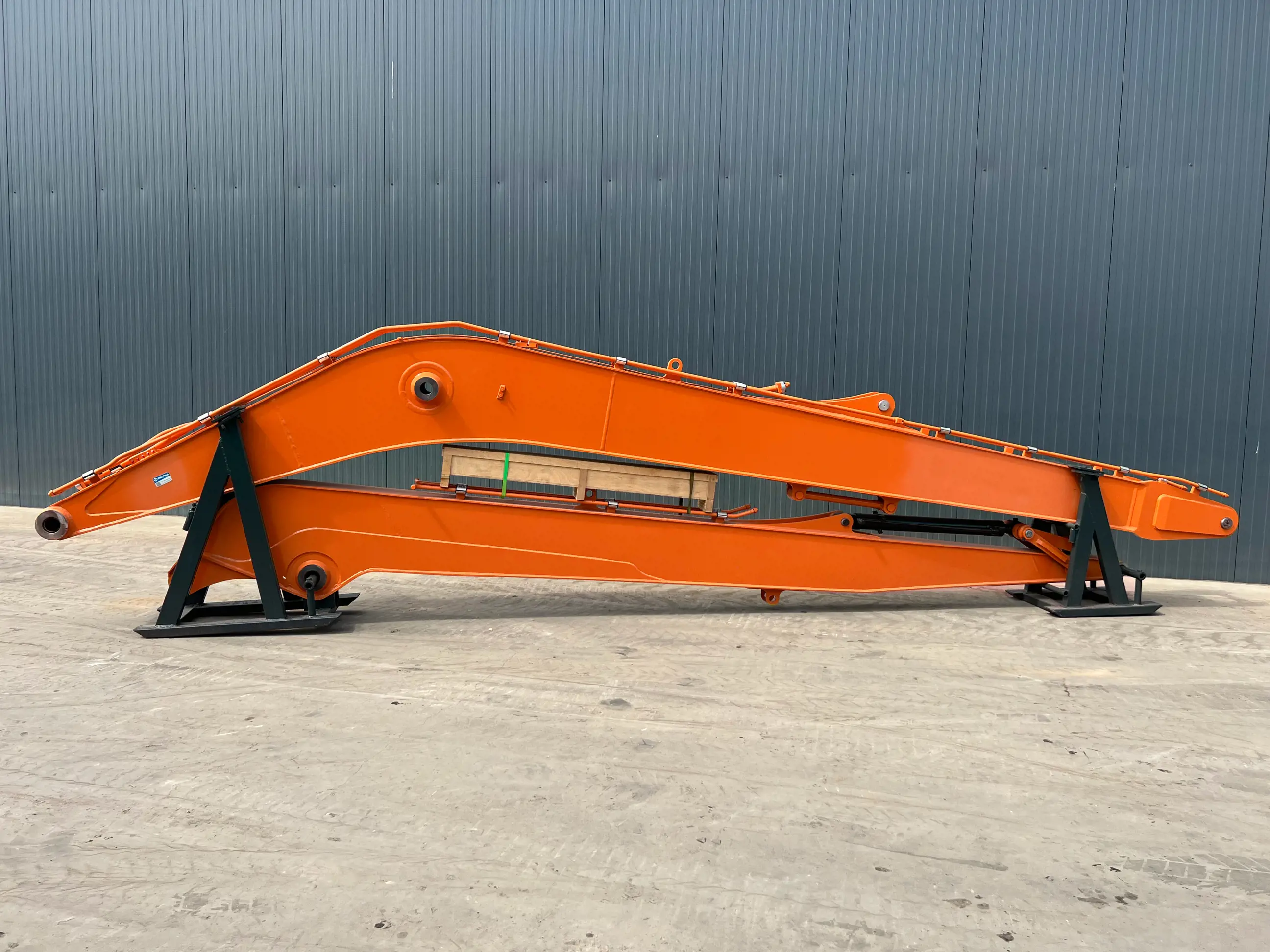 Hitachi ZX210 18m Set – #904875 – Smitma